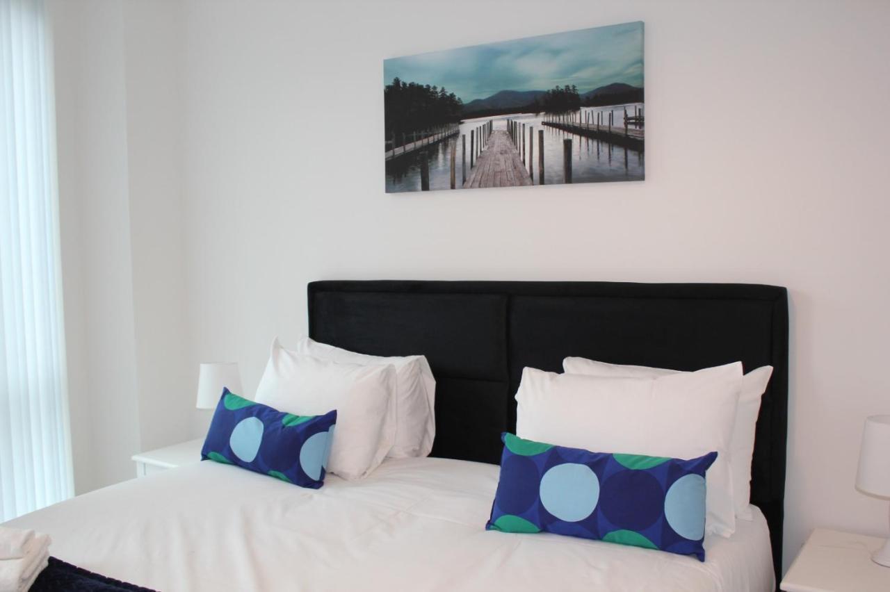 Berks Luxury Serviced Apartments , Free Parking, Free Gym And Free Wifi Bracknell Eksteriør bilde