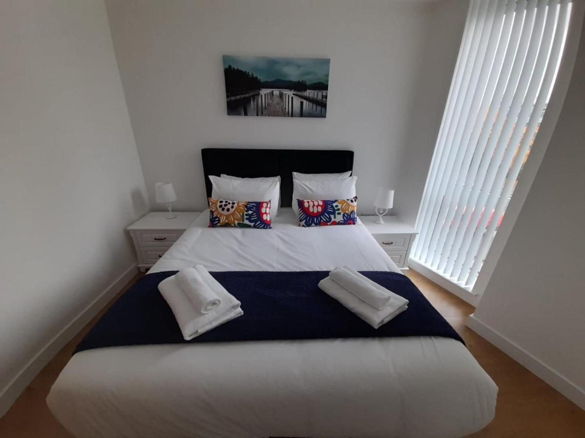 Berks Luxury Serviced Apartments , Free Parking, Free Gym And Free Wifi Bracknell Eksteriør bilde