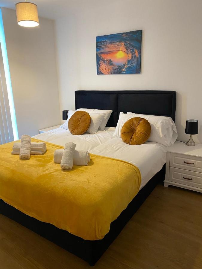 Berks Luxury Serviced Apartments , Free Parking, Free Gym And Free Wifi Bracknell Rom bilde