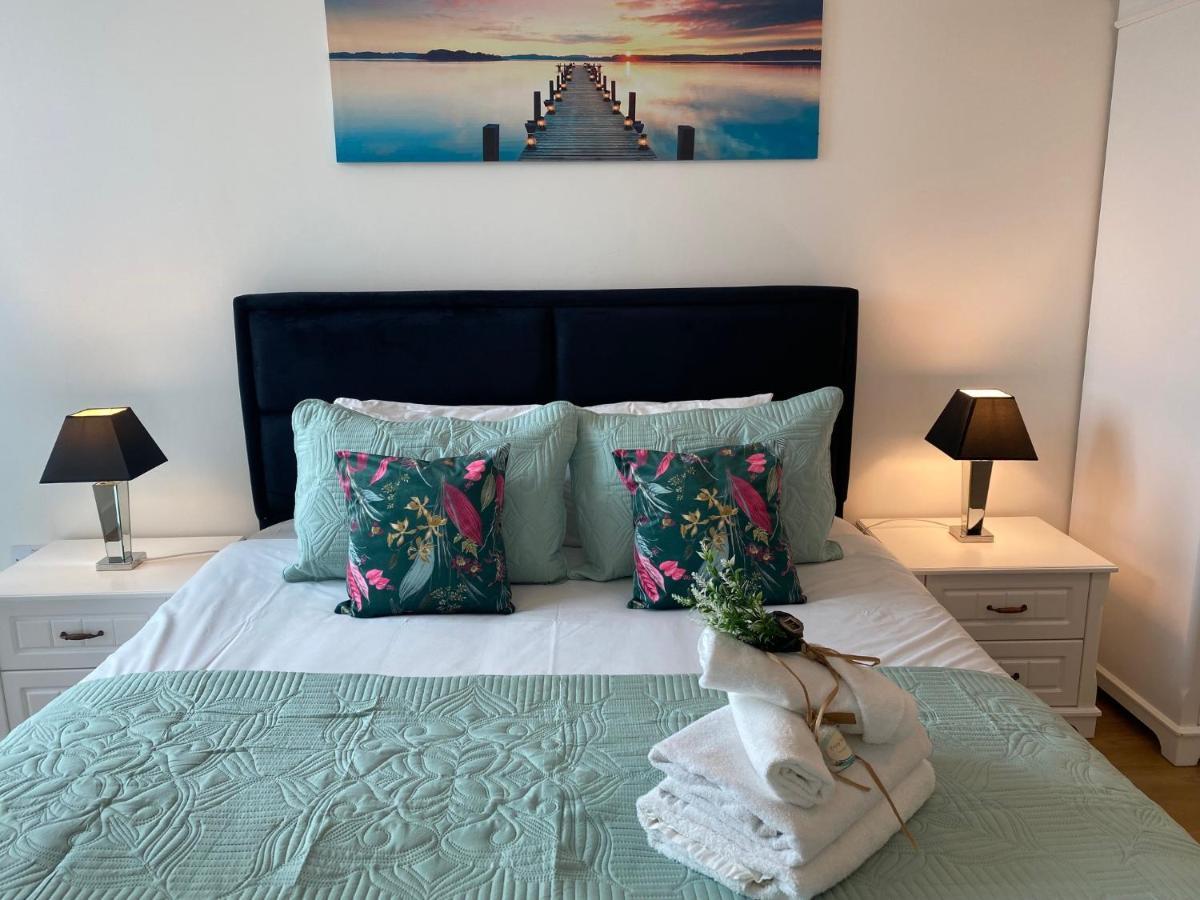 Berks Luxury Serviced Apartments , Free Parking, Free Gym And Free Wifi Bracknell Eksteriør bilde