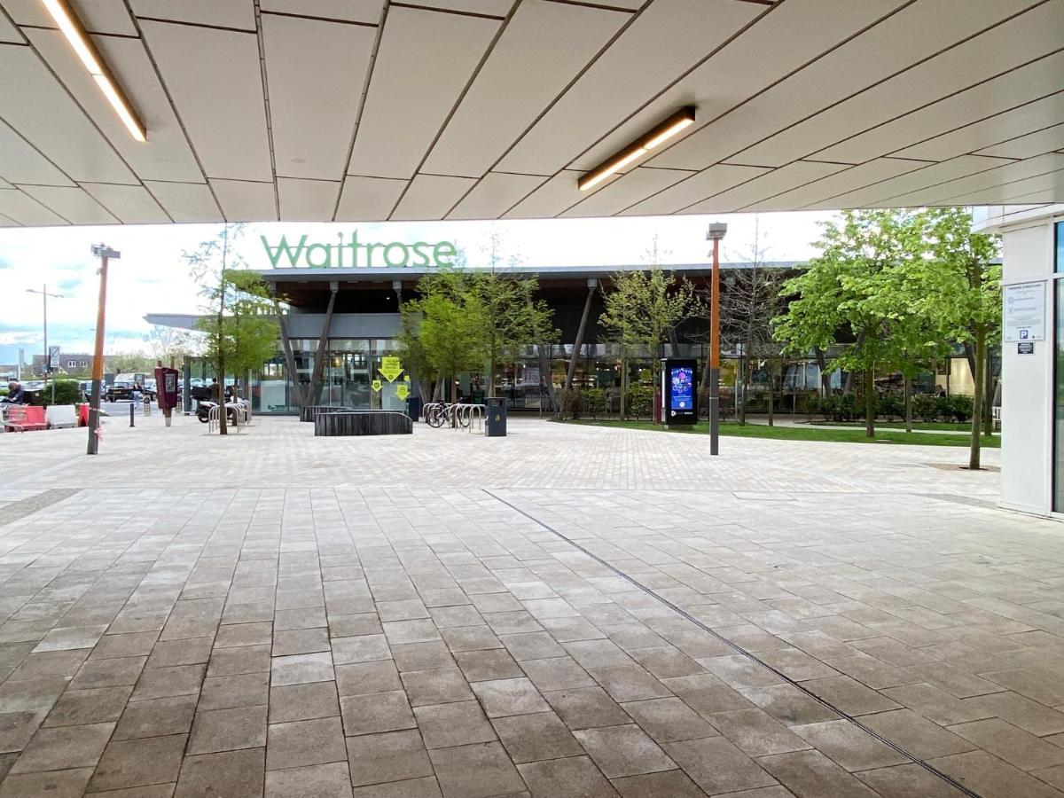 Berks Luxury Serviced Apartments , Free Parking, Free Gym And Free Wifi Bracknell Eksteriør bilde